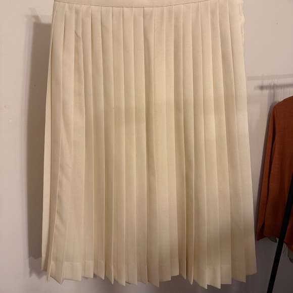 jaeger Dresses & Skirts - Jaeger Vintage Pleated Skirt